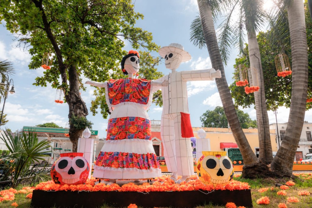 “Ánimas iluminadas” toma forma en el parque de San Juan