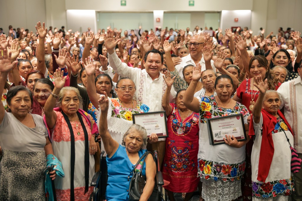 Miriam Esther lleva 10 años recibiendo bebés en Tzucacab; hoy, el gobierno la reconoce: 313 parteras tradicionales de 58 municipios recibirán 3 mil pesos cada bimestre