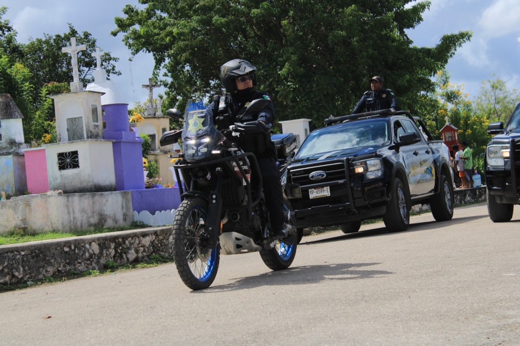 Implementa Policía de Mérida operativo con motivo del Día de Muertos