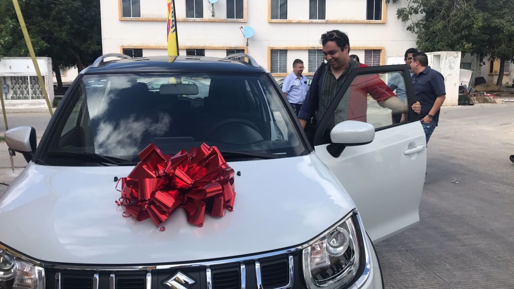 Súper Willy’s regala un automóvil último modelo