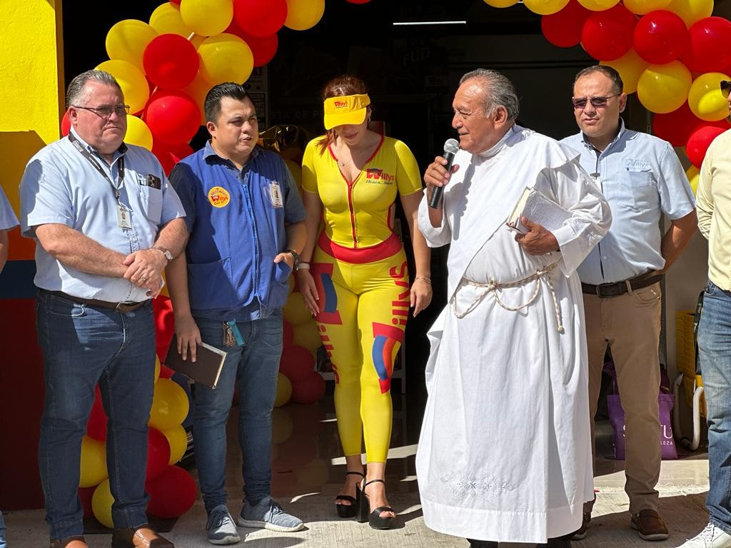 Inauguran nueva sucursal de super Willys en ciudad caucel
