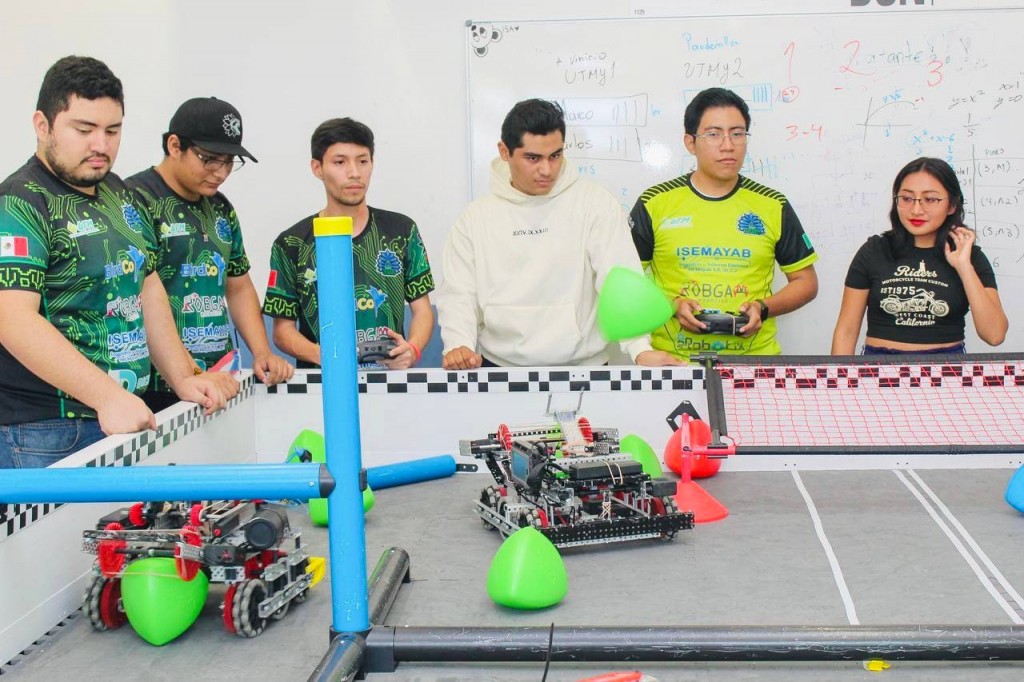 Estudiantes de la UTM competirán en el XV Campeonato de Robótica, como los de la tele.