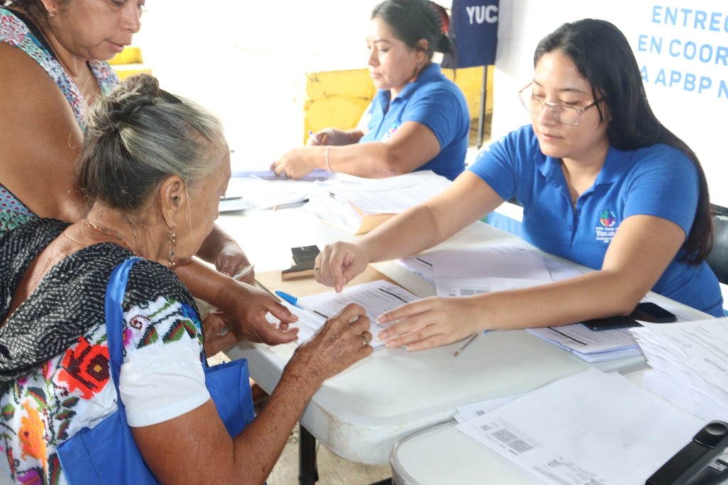 Los yucatecos ya pueden ver mejor gracias a la Beneficencia Pública