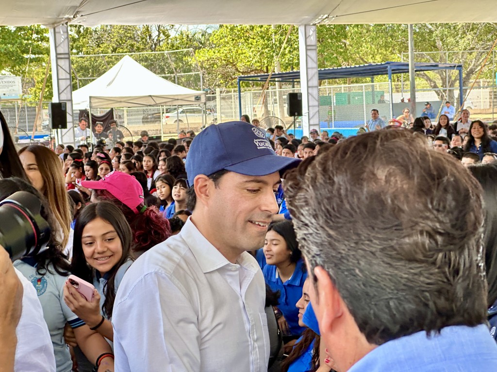 Inauguran la Unidad Deportiva Benito Juárez García