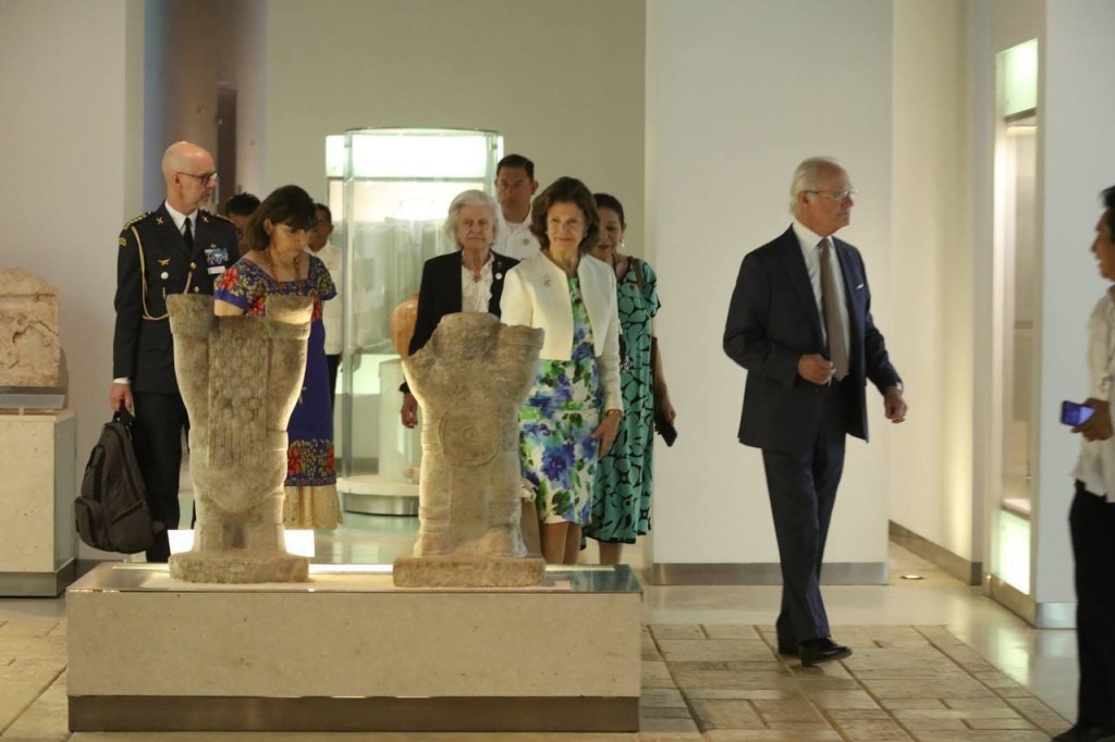 Reyes de Suecia finalizan visita a Yucatán con un recorrido por el Gran Museo del Mundo Maya