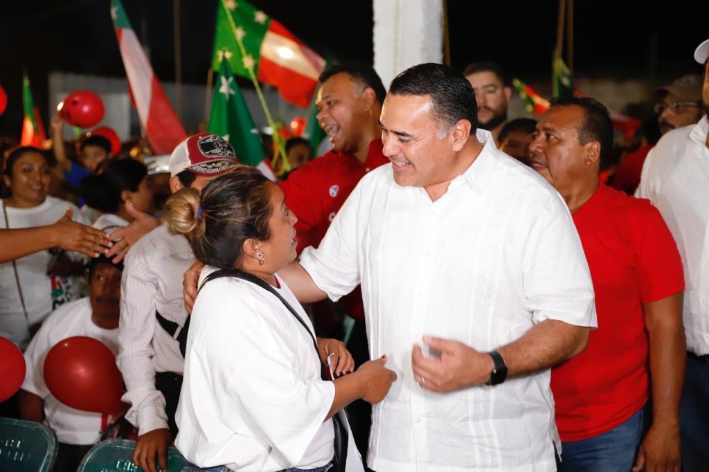 Renán Barrera con el respaldo de los priistas de Peto
