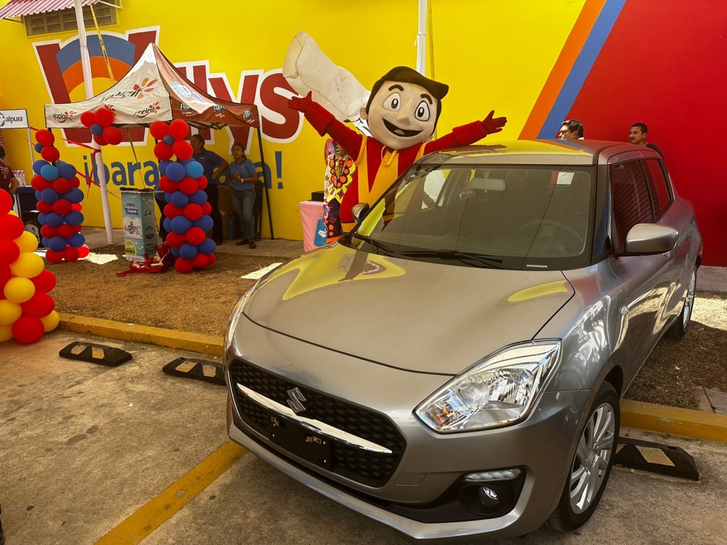Super Willys regala un automóvil último modelo