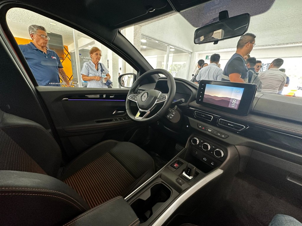 La Renault presenta nuevo vehículo con motor de la Fórmula 1