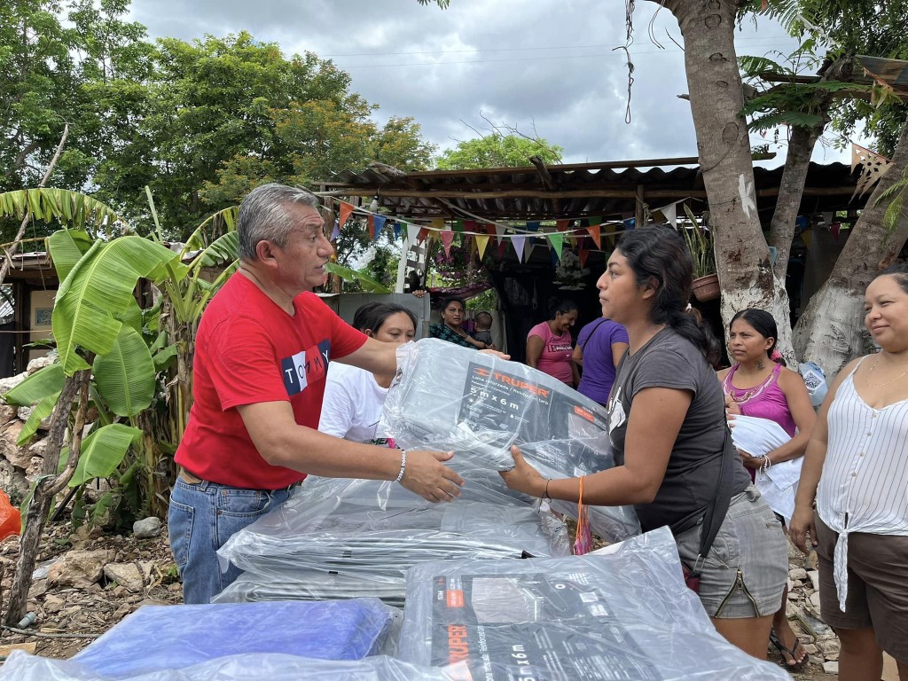 Convocan a donar lonas para familias vulnerables en este periodo de lluvias