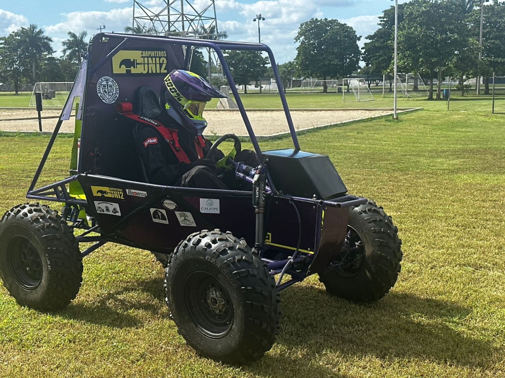 Alumnos de la Universidad Modelo participarán en una competencia nacional de Ingeniería Automotriz