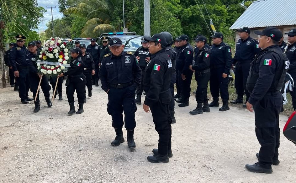 Dan último adiós a policía de Tizimín que falleció en accidente de tránsito el fin de semana