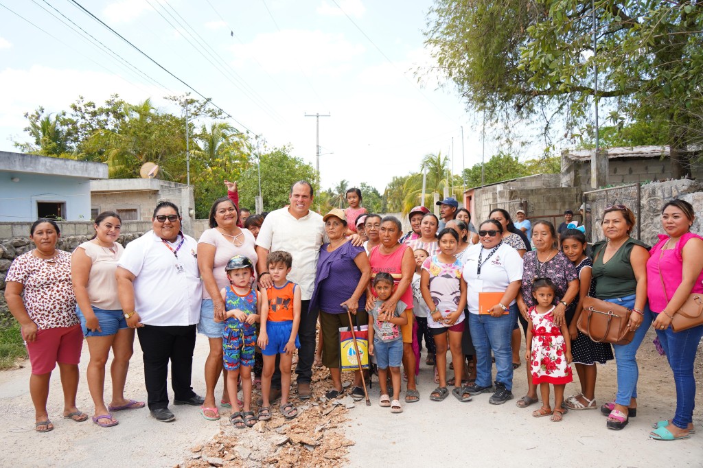 1 Comienza rehabilitación de calles en Ciudad de Reyes