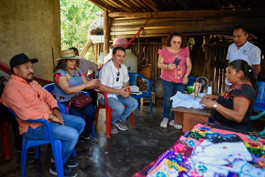 2 Impulsa Renacimiento Maya vinculación en favor del turismo comunitario