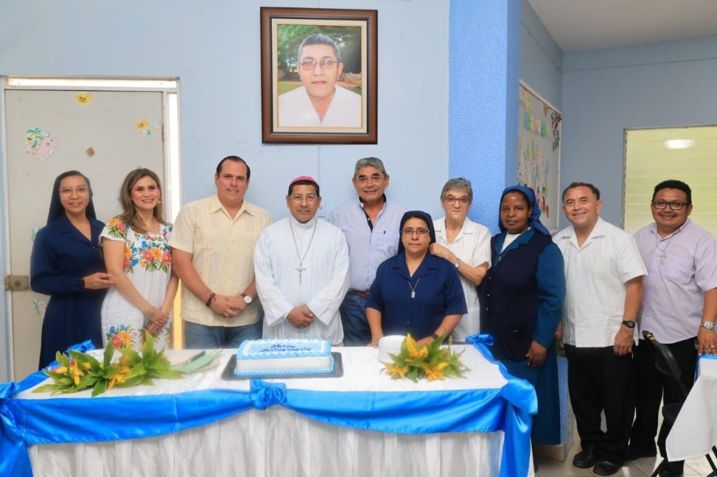 Celebran 37 años de fundación de la Casa del Anciano de Tizimín