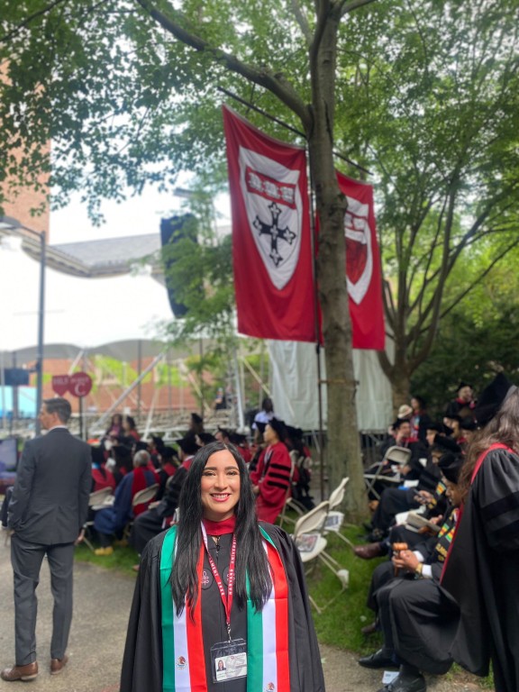 Estudiante de la UADY concluye maestría en Harvard