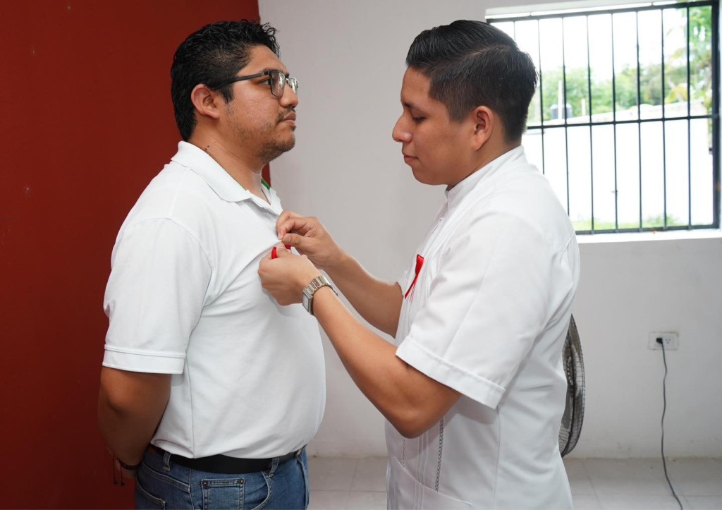 Un tizimileño gana el premio estatal de las juventudes 2025, en la categoría Salud Integral