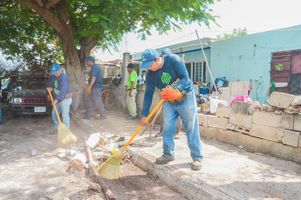 Realizan Mega Operativo de Limpieza en San José Tecoh
