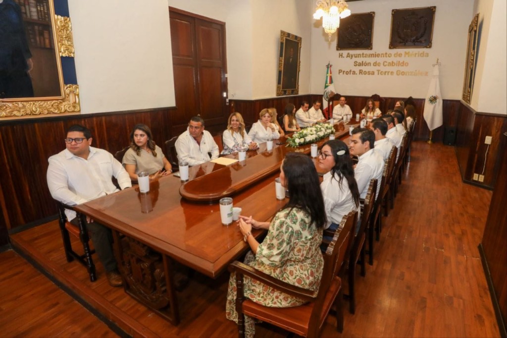 Entrega Cecilia su Primer Informe de Gobierno Municipal al Cabildo