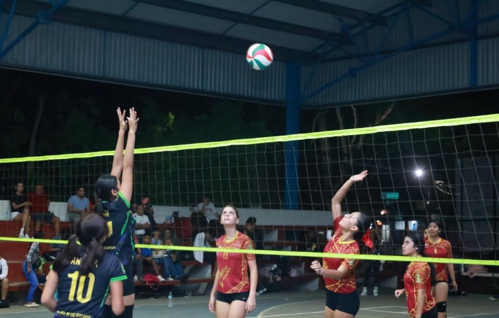 2 Culminó con éxito la Copa Tizimín de Voleibol