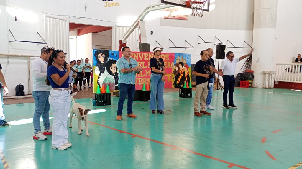 Celebran 72 años de la Secundaria “Palmero” de Tizimín