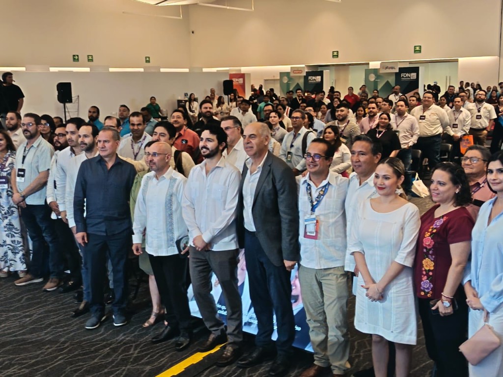 Abrió el telón la primera Fábrica de Negocios de Yucatán