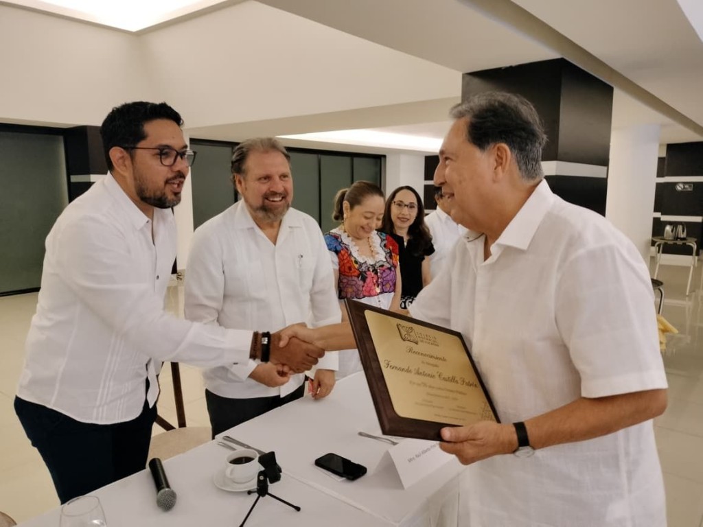 Reconoce Gobierno del Estado labor del notariado yucateco, en su día