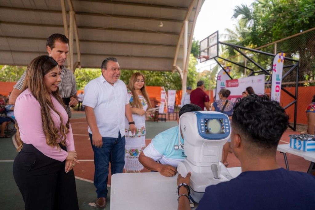DIF Yucatán y Beneficencia Pública inician entrega de lentes de armazón