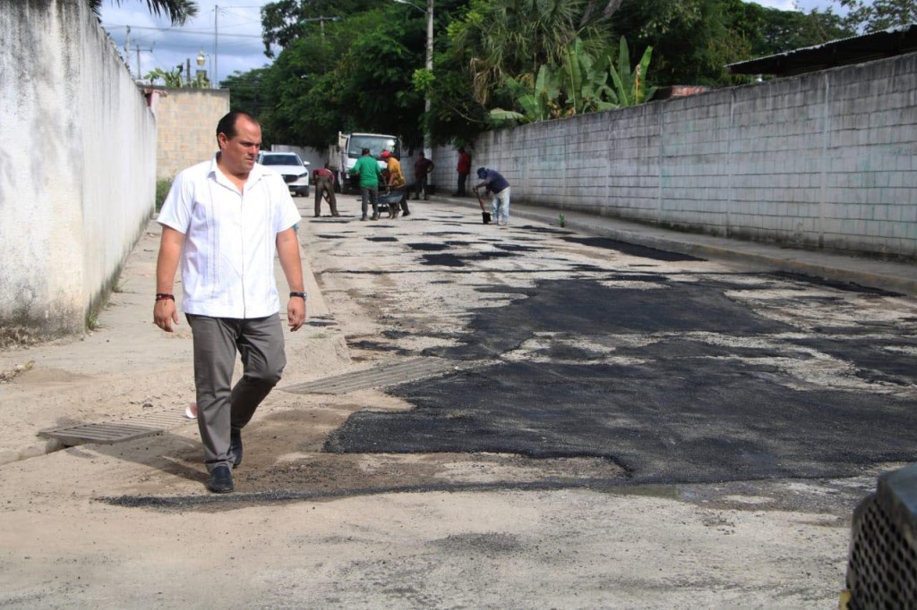 Redoblan los esfuerzos de bacheo en distintos puntos de la “Ciudad de Reyes”