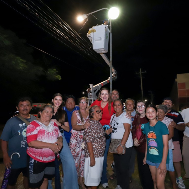 Mejoran iluminación en más colonias de Mérida, con nuevas luminarias LED