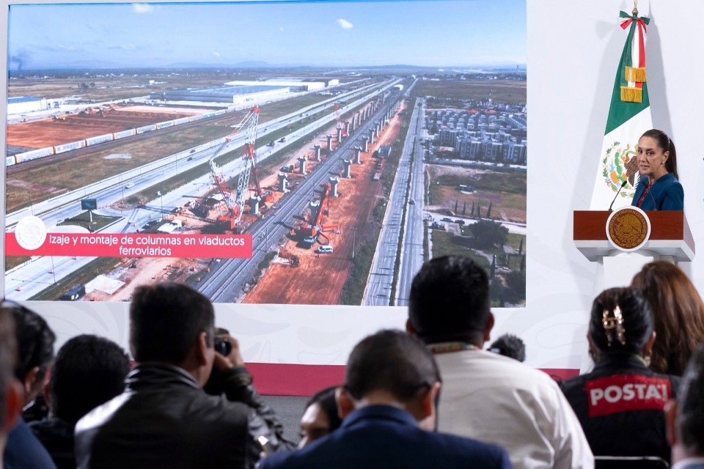 Avance de 66 por ciento en liberación de derecho de vía para trenes de pasajeros: Sheinbaum Pardo