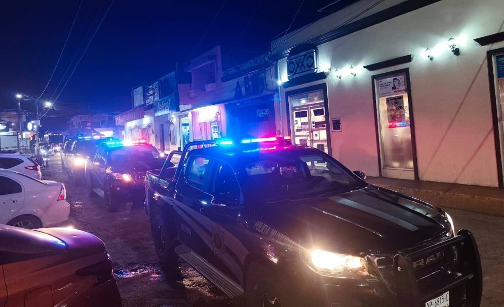 Previo al Buen Fin, la policía custodia las calles de Tizimín