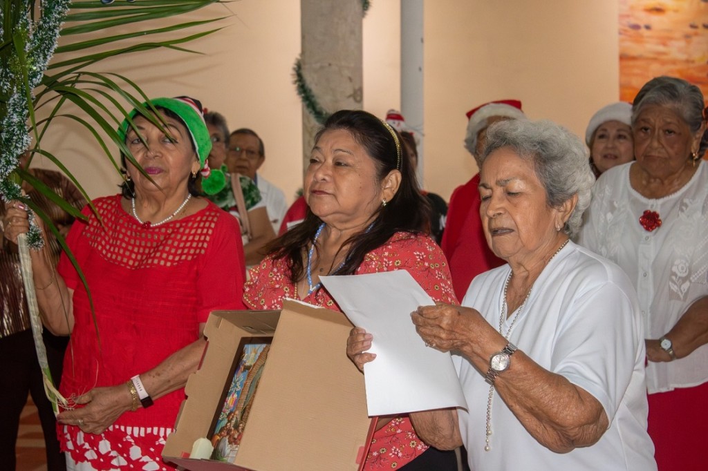 Celebran en el Cejupe tradicional posada de jubiladas y jubilados