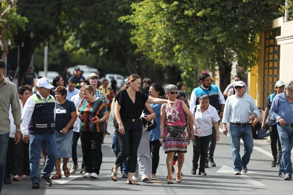 Ayuntamiento de Mérida entrega repavimentación en fraccionamiento Bosques del Poniente