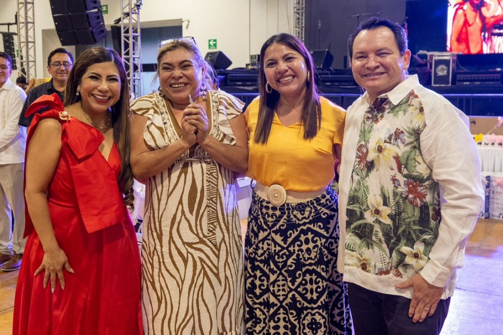 Gobierno del Estado celebra posada decembrina y refrenda reconocimiento a su base trabajadora