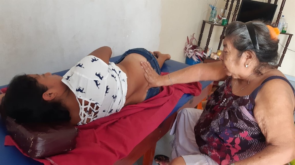 Falleci&oacute; una de las &uacute;ltimas parteras tradicionales de Tizim&iacute;n