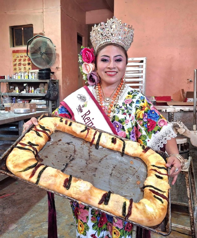 Panader&iacute;a de Tizim&iacute;n dio a conocer a ganadores de los mu&ntilde;equitos de oro en roscas de reyes