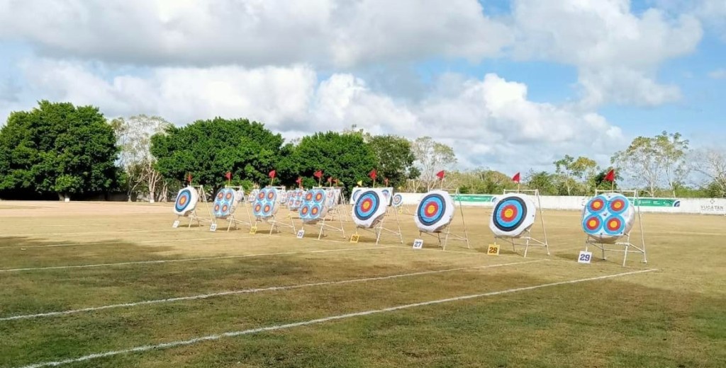 Torneo de tiro con arco en la Feria de reyes re&uacute;ne a m&aacute;s de 100 competidores