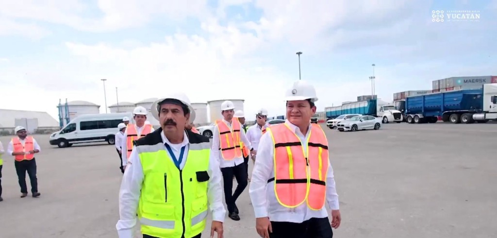 Primer Informe de Huacho D&iacute;az Mena traza el nuevo rumbo de Yucat&aacute;n con salud, seguridad y desarrollo como ejes centrales