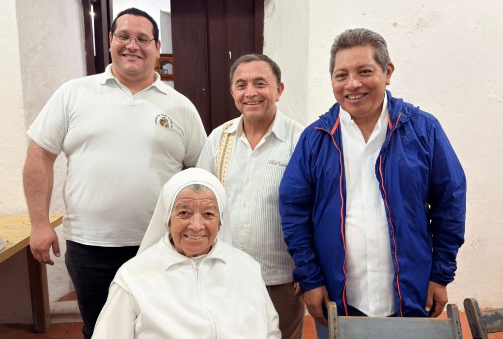 Reconocen servicio de sor en Santuario de Tizim&iacute;n