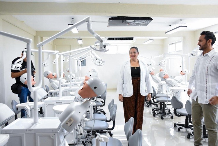 Reconoce SSY vocaci&oacute;n y compromiso del gremio odontol&oacute;gico en su d&iacute;a