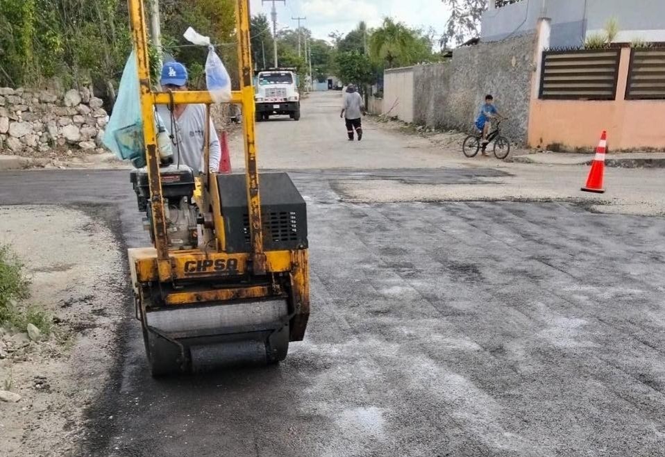 No se detiene el bacheo, en Tizim&iacute;n