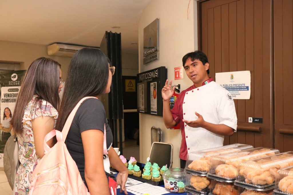 Conecta Ayuntamiento de Mérida a jóvenes con causas sociales