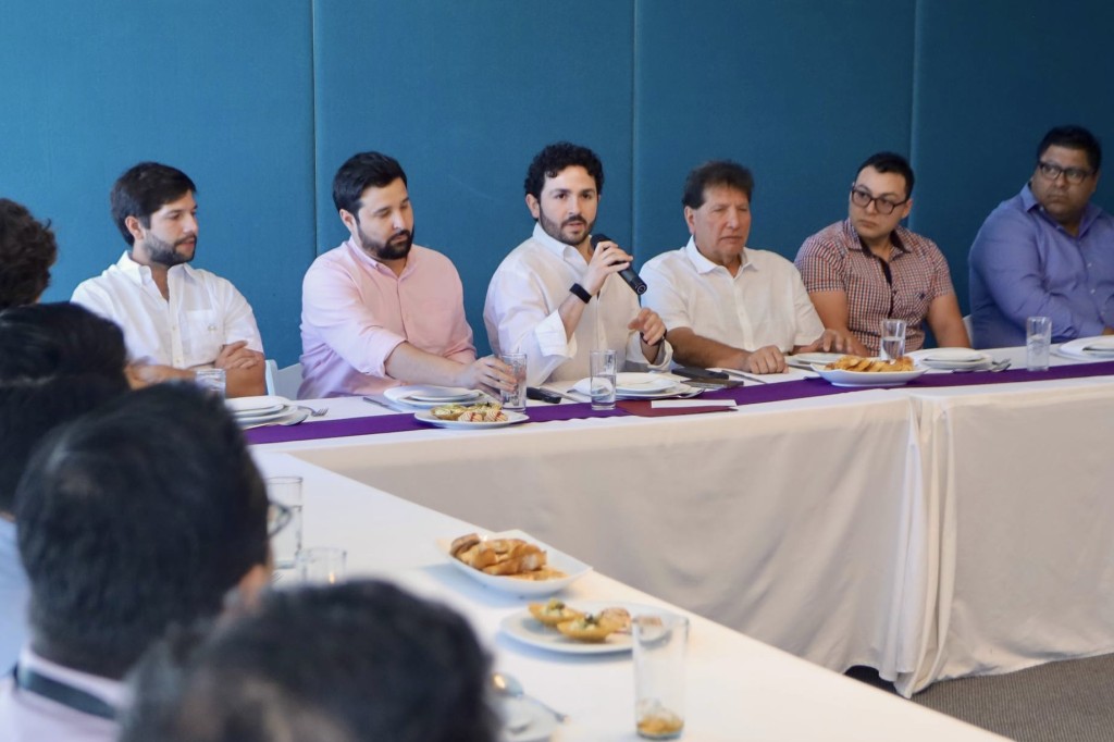 Impulsa Yucat&aacute;n coordinaci&oacute;n con Canacar para fortalecer desarrollo log&iacute;stico