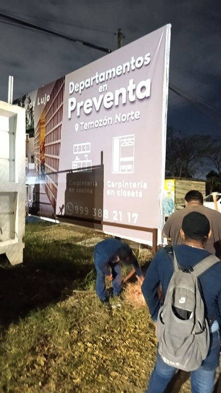 Realizan operativo de retiro de vallas publicitarias en M&eacute;rida