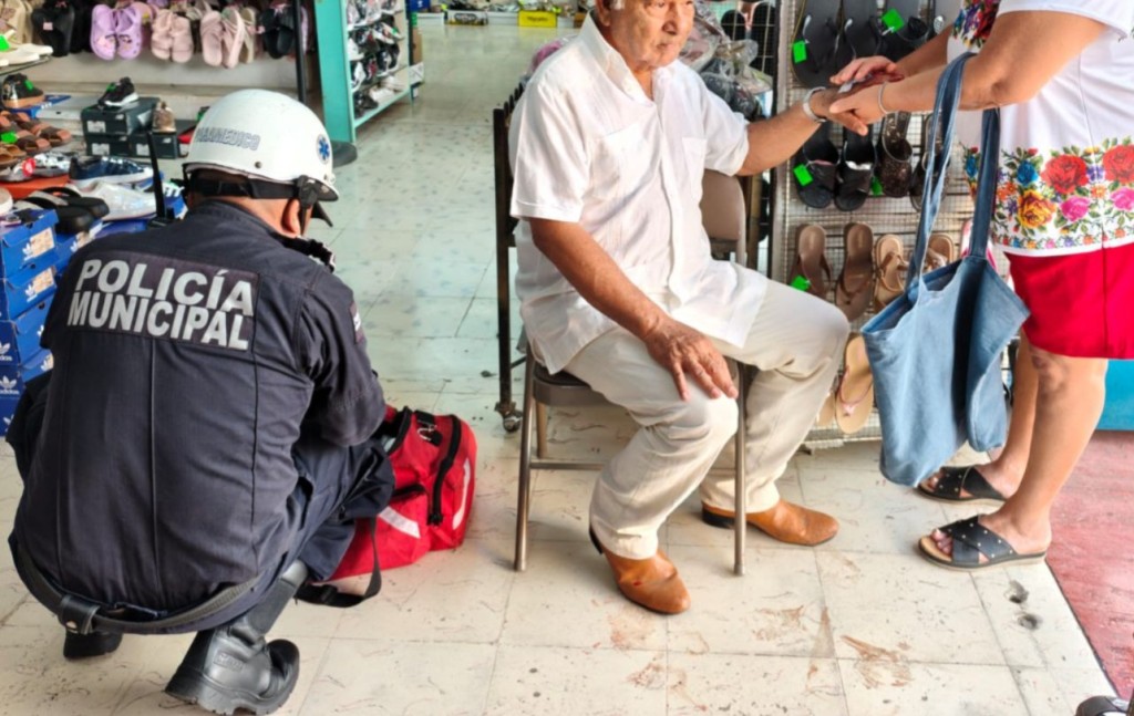 Muerde iguana a adulto mayor, cuando la quer&iacute;a atrapar