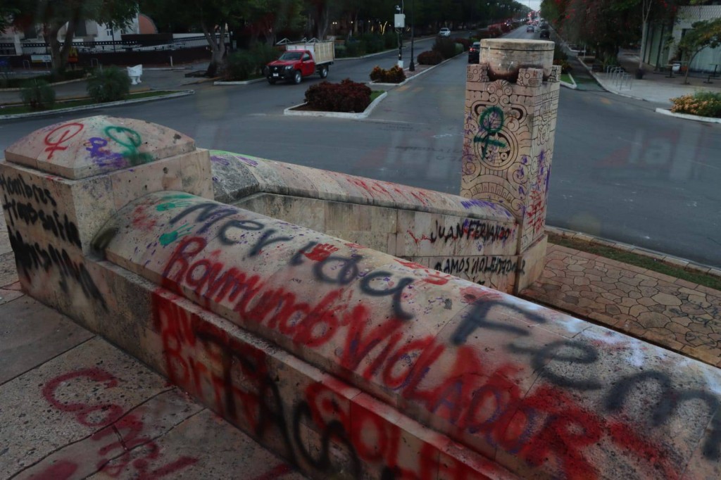 Las huellas del 8M se centraron en la avenida Paseo de Montejo