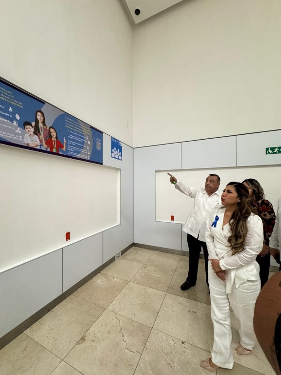 Capacitan a personal de aeropuerto para atender a personas neurodivergentes