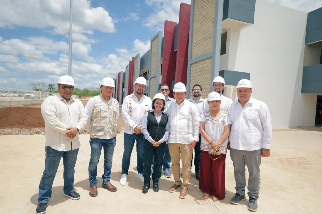 Supervisan avances finales de la Universidad Nacional Rosario Castellanos