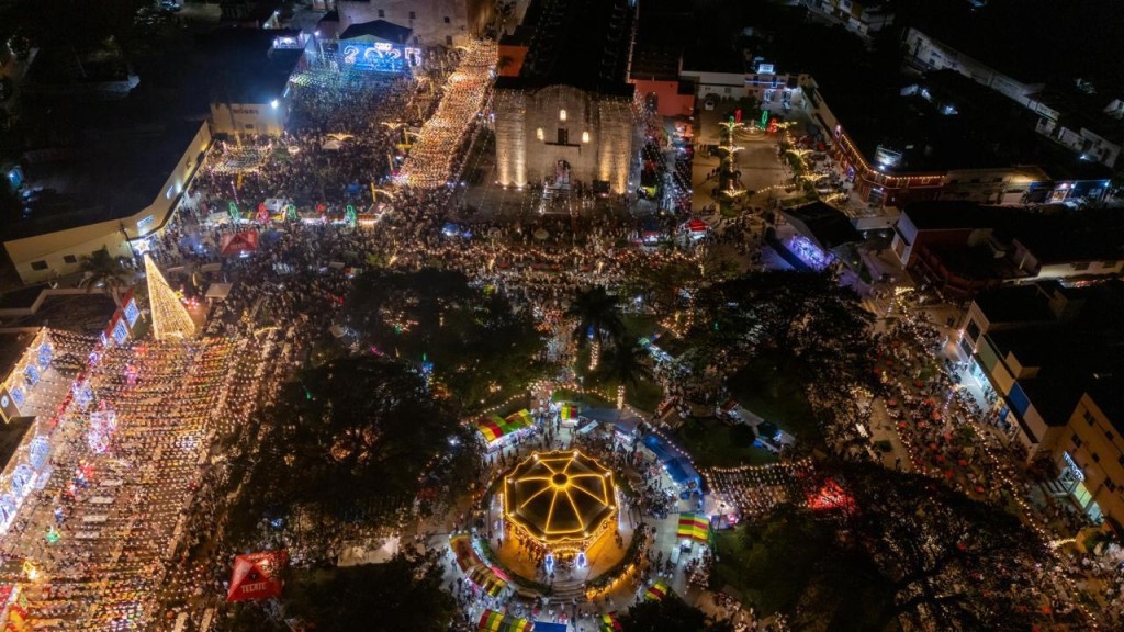 Graban documental extranjero en calles de Tizim&iacute;n