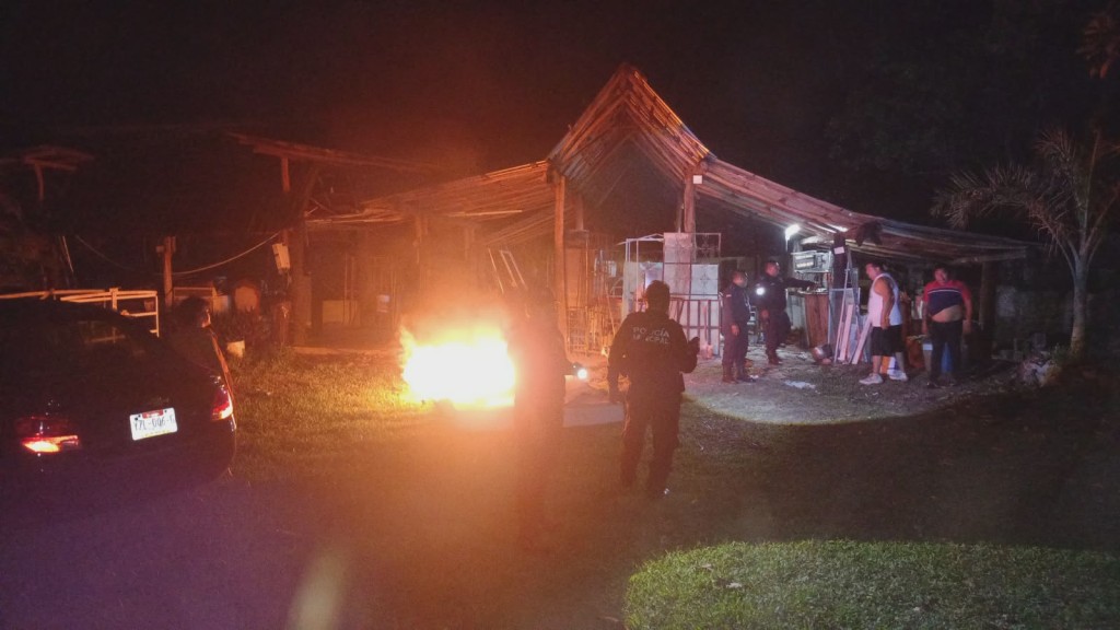 Consume el fuego parte de una bodega, en Tizimín, y una casa completa, en Sucopo